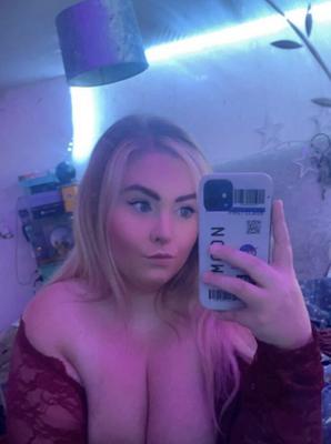 chubby chelsea - needs her azz filled