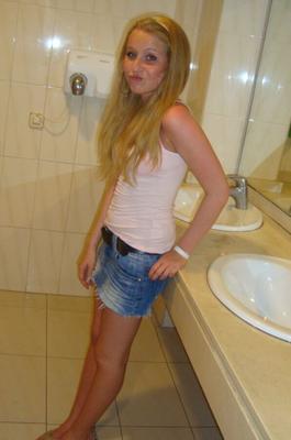Ahnungslose Webhure Roxana aus NRW