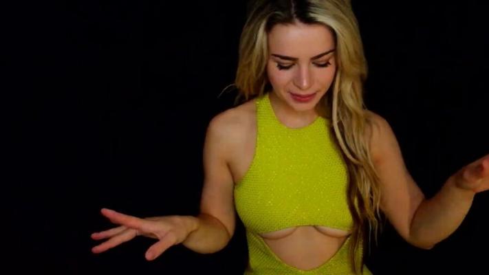 Scottish Murmurs - Making Tingles with Her Body (Lauren Woods)