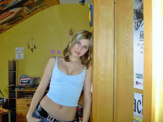 private pics of sweet blonde teen