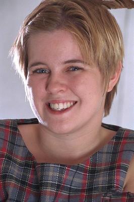 短髪の毛むくじゃらの英国人女性 - 珍しい古いウェブ ファイル