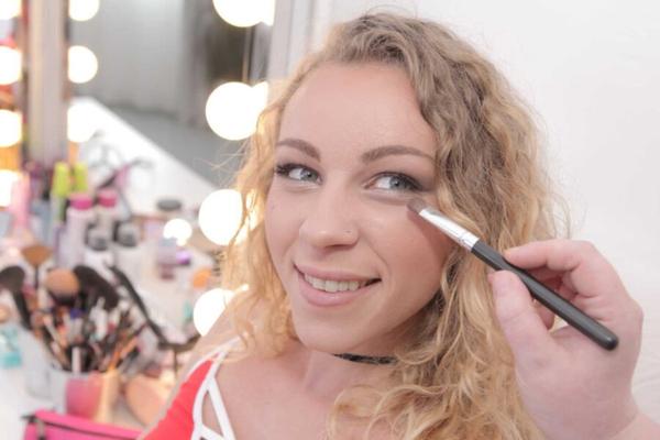 Angel Emily - Picture Perfect Euro Babe
