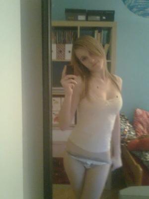 joven rubia adolescente