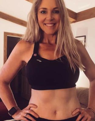 Hot Blonde MILF That Seems Innocent