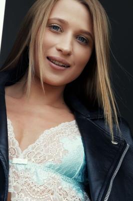 Chicas cuyo aliento me encantaría oler: Lisa de Ucrania