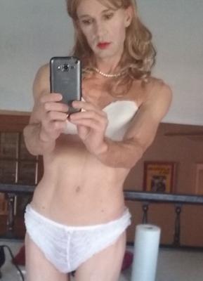 Jamiegirlboi, послушная сисси
