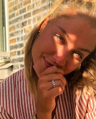 Young Danish Slut Freja (Dum dansk volleytøs)
