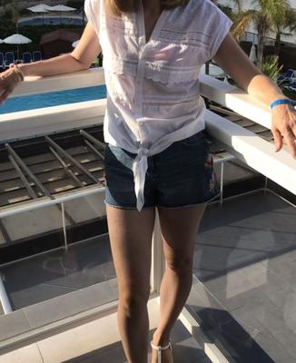 - Sexy Slut posing - hot body