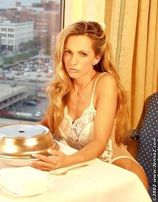 Catalina Cruz - Butter Me Up