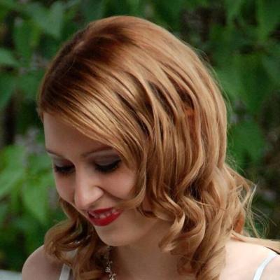 Natascha para falsificaciones y tributos de semen