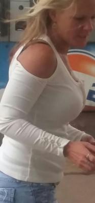 Горячие тела телочек, грудь