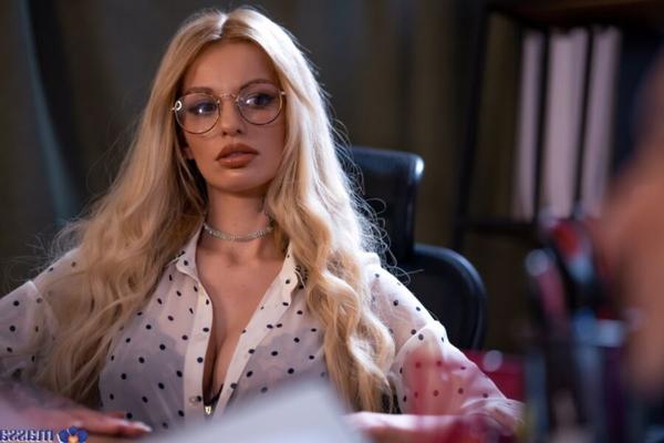 Kaira Kampen yo - Blonde MILF boss office fantasy