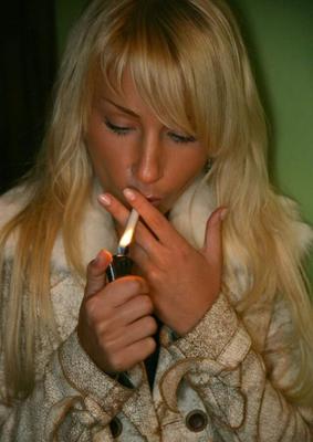 Amateur blonde Poser