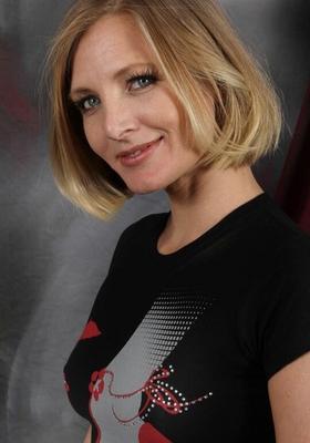 Victoria Arnette--Got Nipples??