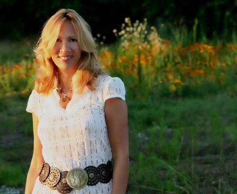 Mature - Linda two - NN - blonde down blouse in field