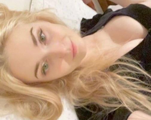 Ashton Birdie, beautiful blonde right-wing frog Twitter Queen. x