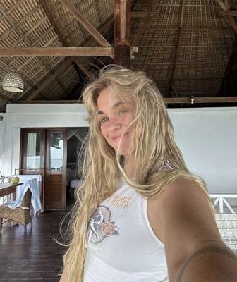 Tahliah Rose Tjcolnar 大きなお尻の美しさのブロンドの混合ホット写真