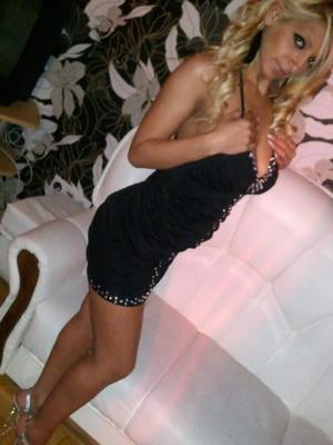 my sexy body in chlothes:)
