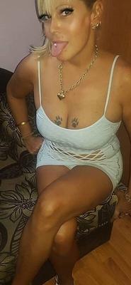 Ostblock MILF rica do Leste Europeu Puta MILF curva com uma boa vida