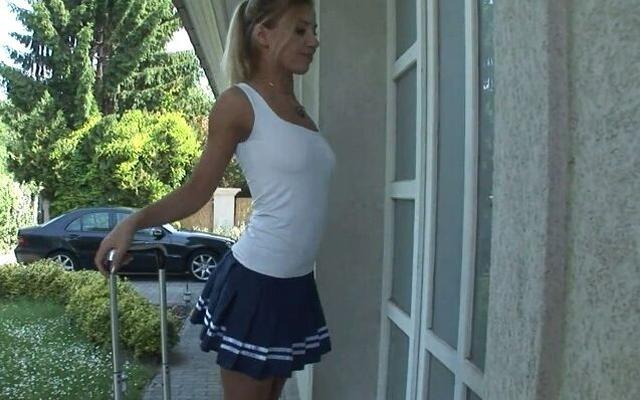 pretty blonde fucked hard