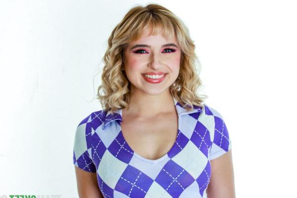 Лолли Дэймс