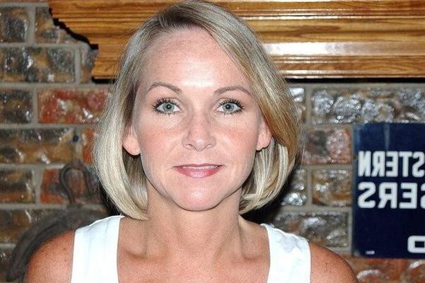 Classic mature blonde bcbg