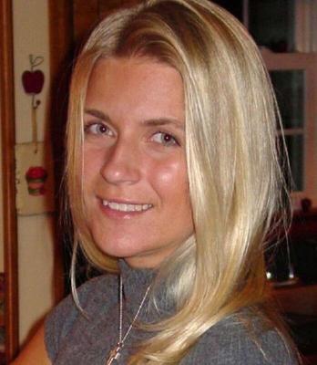 MILF con pezones duros muy calientes