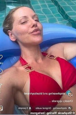 Stéphanie Waring. 