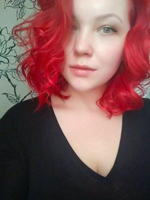 Peitos grandes Dasha de Ekaterinburg na Rússia trabalha como camgirl
