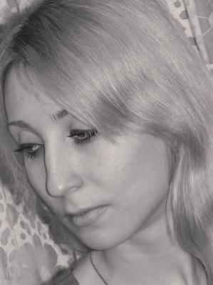 Actrees maigres blondes ukrainiennes et mannequin Ekaterina de Kiev