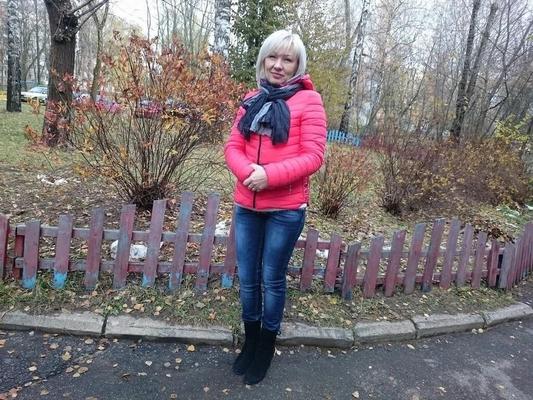 Reife blonde Olga aus Minsk in Weißrussland