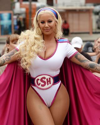 彼女のRD年次SlutwalkでAmber Rose