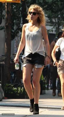 Bellezas arias: poots imogen