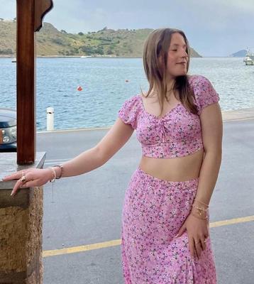  yo american slut Julia do whatever you want and loves bbc