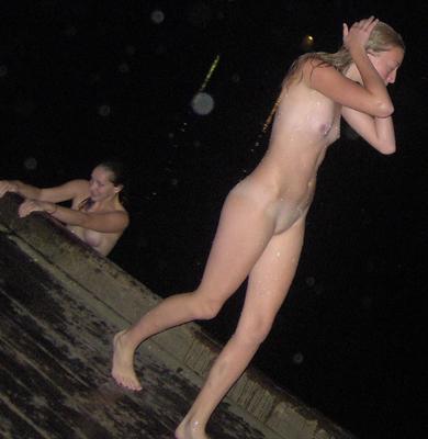 Filles nues