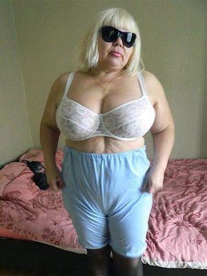 Old mature Rimma from Moscow has pantalones