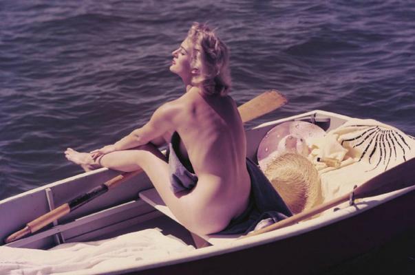 Nude US model and actress Carmen Dell'Orefice 