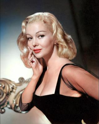 L'actrice vintage Greta Thyssen en hyper résolution