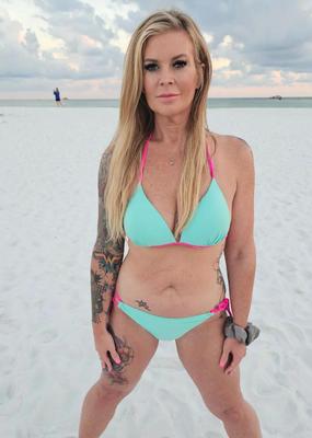 Scarlette MILF Blonde chaude de Reddit