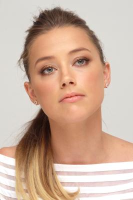 AMBER HEARD